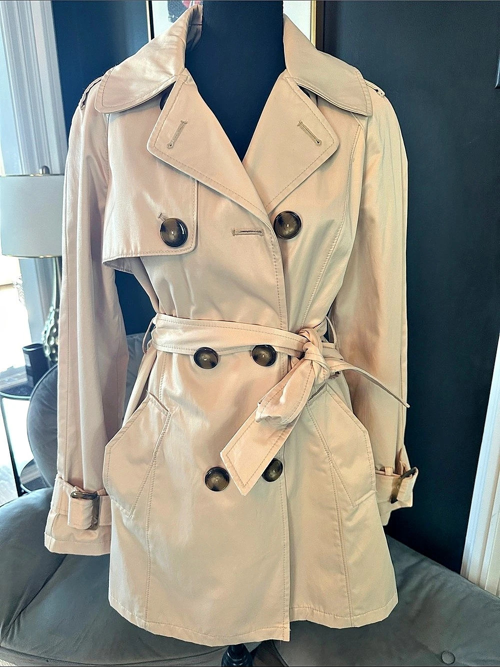 Jones New York Trench Coat in Pink beige Size Medium Like New